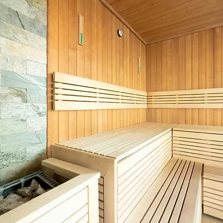 Klifowa With Spa, Fitness & Kids By Renters Appartement Rewal