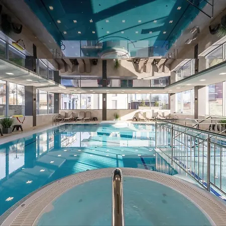 Apartment Klifowa With Spa, Fitness & Kids By Renters Rewal