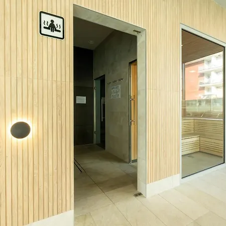 Klifowa With Spa, Fitness & Kids By Renters Rewal