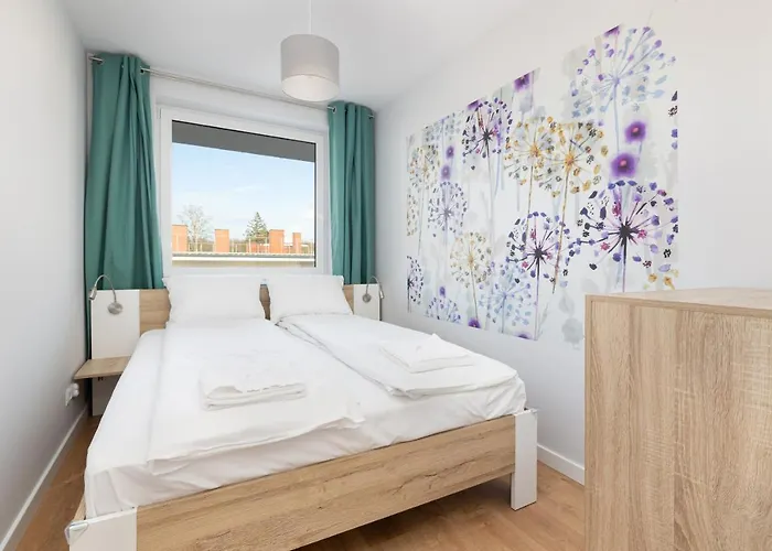 Klifowa With Spa, Fitness & Kids By Renters Apartamento Rewal