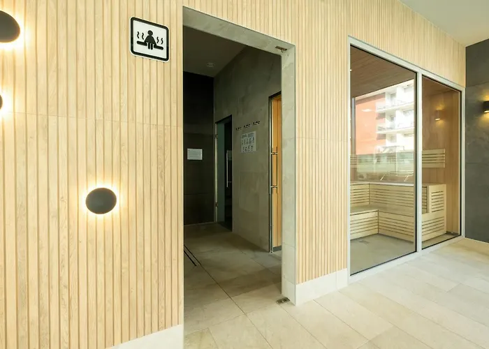 Klifowa With Spa, Fitness & Kids By Renters Rewal